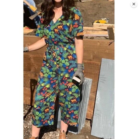 Sugarhill Brighton Jungle Floral Tiger Monkey Wrap Front Cropped Jumpsuit US 6 - Picture 9 of 10